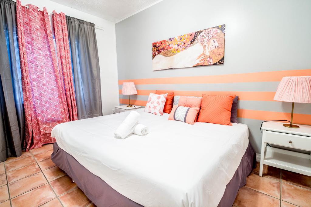 Ocean Walk Apartments Μαϊάμι Μπιτς Εξωτερικό φωτογραφία
