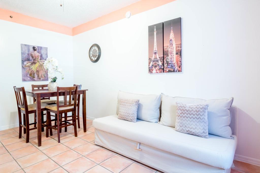 Ocean Walk Apartments Μαϊάμι Μπιτς Εξωτερικό φωτογραφία