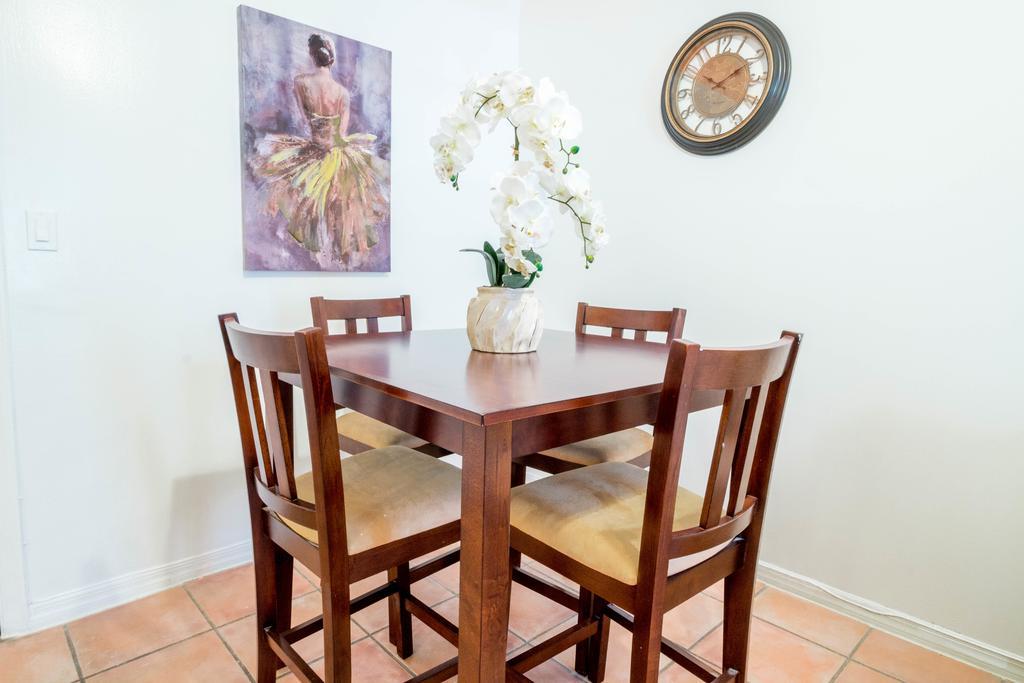 Ocean Walk Apartments Μαϊάμι Μπιτς Εξωτερικό φωτογραφία